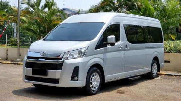Toyota Hiace Commuter